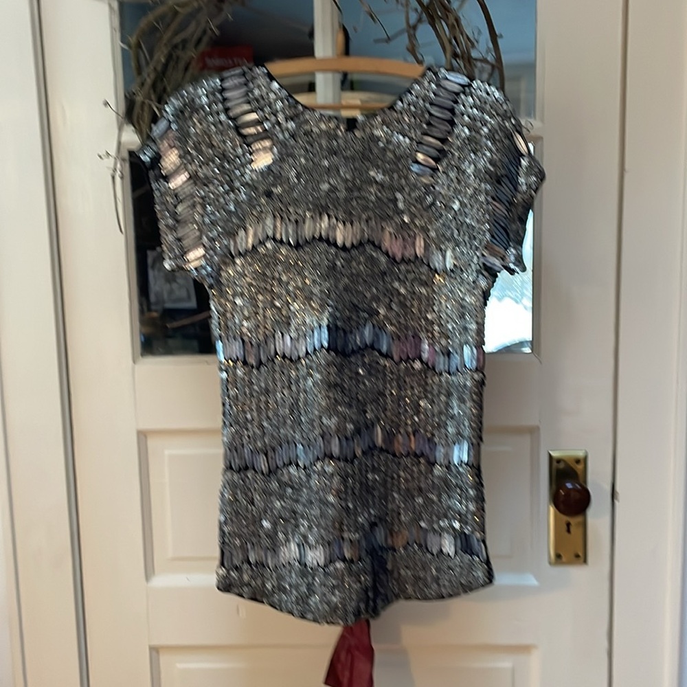 Women’s Joe’s Silver & Black Metal Sequin Top Medium Formal Style Short Sleeve - Picture 3 of 8